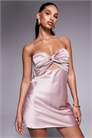 Мини-платье из атласа от Shellie с бандо, закрученным вырезом спереди и открытой спинкой артикул 141415114