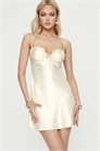 Мини-платье с атласным лифом, кружевной отделкой, низким вырезом и капюшоном на спине артикул 141415101