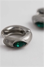 Серьги-кольца с объемным изумрудом огранки «маркиз» артикул 155215973