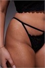ASOS DESIGN Curve — бразильские стринги Robbie с кружевом и вырезами артикул 150266737