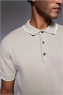 Поло с ребристым воротником и облегающим кроем артикул 143696368
