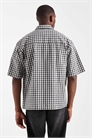 Рубашка в клетку с короткими рукавами и прямого кроя артикул 151746270