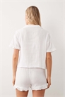 Пижамный комплект из двойной ткани с рубашкой с короткими рукавами и шортами артикул 155472582