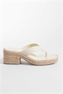 Эспадрильи на блочном каблуке с ремешком между пальцами артикул 154172930