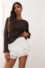 Мини-шорты с рюшами в стиле «бродери» артикул 141307534