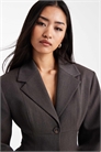 Блейзер с формованными застежками артикул 153279663