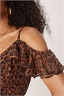 Топ с открытыми плечами и леопардовым принтом артикул 146301028