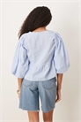 Блузка средней длины с короткими рукавами и бантиком спереди артикул 141737546