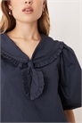 Блузка с воротником-стойкой и рукавами-буфетками артикул 150985805