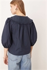 Блузка с воротником-стойкой и рукавами-буфетками артикул 150985805