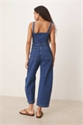 Джинсовый комбинезон с квадратным вырезом и широкими брючинами цвета индиго артикул 147970423