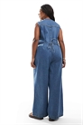 ASOS DESIGN: джинсовый комбинезон свободного кроя без рукавов для полных артикул 141007598