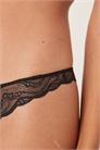 Стильные стринги из эластичного кружева артикул 148778918