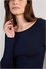 Топ из микромодала с длинными рукавами и лодочным вырезом артикул 154060380