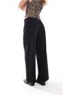 Брюки из джерси-крепа с широкими брючинами артикул 140259233
