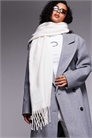 Пушистый шарф от Weekend Collective артикул 148518064