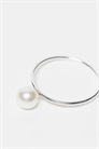 Кольцо с жемчужиной артикул 153890094