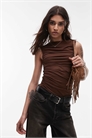 Топ из джерси с рюшами и косым вырезом артикул 143484068