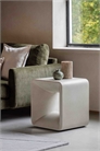 Столик из фигурного бетона артикул 1360033001