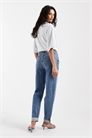 Джинсы-мамаши свободного кроя с высокой талией артикул 130949786