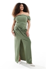 Макси-платье для подружки невесты с открытыми плечами и разрезом артикул 142046787