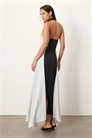 Макси-платье с атласным контрастным верхом, завязками на шее и квадратным вырезом артикул 146924918