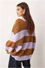 Свитер из трикотажа с полосками и широким вырезом артикул 144764284
