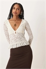 Топ с длинными рукавами Roselle с кружевной отделкой и оборками артикул 154275795