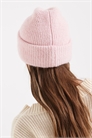 Вязаная шапка-бейсболка с вышитым сердечком артикул 148716666