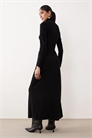 Макси-платье с высоким воротником, длинными рукавами и металлическими элементами артикул 154263496