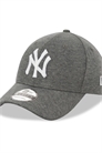 Кепка «Нью-Йорк Янкиз» 9forty в стиле «Essential Jersey» артикул 154894875