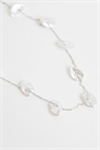 ASOS DESIGN Curve: изящное колье с элементами в виде искусственных жемчужин артикул 155446023