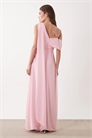 Макси-платье из шифона с открытыми плечами для подружки невесты артикул 154078357