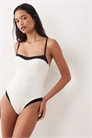 Однотонный купальник артикул 153251882