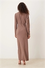 Макси-платье с вырезом на талии артикул 149317494