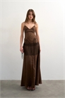 Атласное макси-платье на бретелях с жаккардовой вышивкой и бахромой артикул 153287162