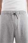 Джоггеры с зауженным кроем из серии Essentials артикул 154870509