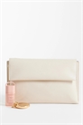 Клатч-конверт с перекрестным ремнем и съемным цепочным ремешком артикул 154640075