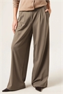 Удобные брюки из эластичной ткани артикул 156518074