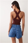 Джинсовые шорты с высокой талией артикул 155232827