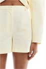 Шорты удлиненного кроя из смесовой ткани с льняными вкраплениями артикул 148296983