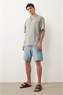 Рубашка с короткими рукавами из смешанного льна свободного кроя артикул 155651795