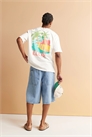 Футболка свободного кроя с ярким летним принтом артикул 142203282