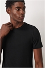Футболка облегающего кроя из высококачественного хлопка SUPIMA® артикул 148450646