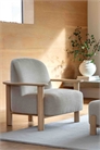 Кресло с деревянным каркасом и мягкой обивкой артикул 1360021001