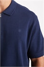 Поло с фактурной поверхностью и застежкой-молнией премиум-класса артикул 148852569