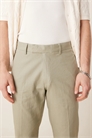 Элегантные брюки из смешанного льна с зауженным кроем артикул 139512835