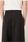 Стильные брюки с очень широким кроем артикул 148889566
