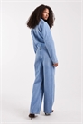 Комбинезон прямого кроя из денима артикул 155596415