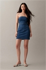 Мини-платье-бандо из денима артикул 153818697